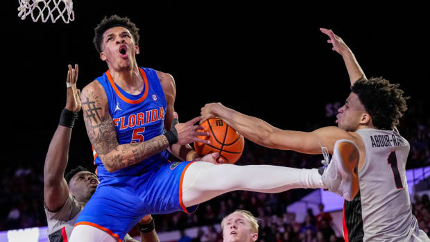 Gators wing Will Richard